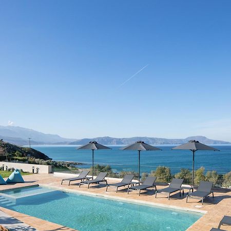 Aparthotel Pietra Di Mare Petres  Zewnętrze zdjęcie