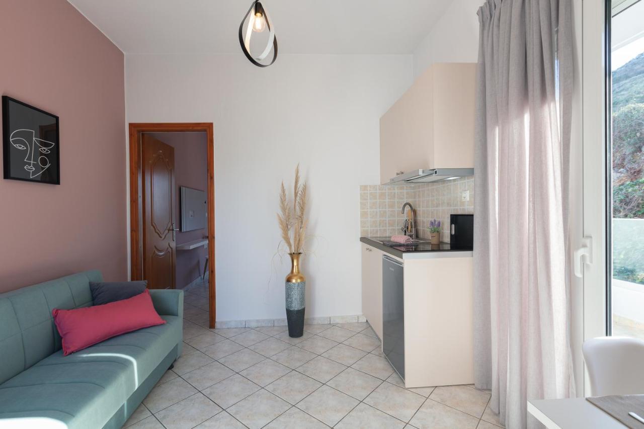 Aparthotel Pietra Di Mare Petres  Zewnętrze zdjęcie