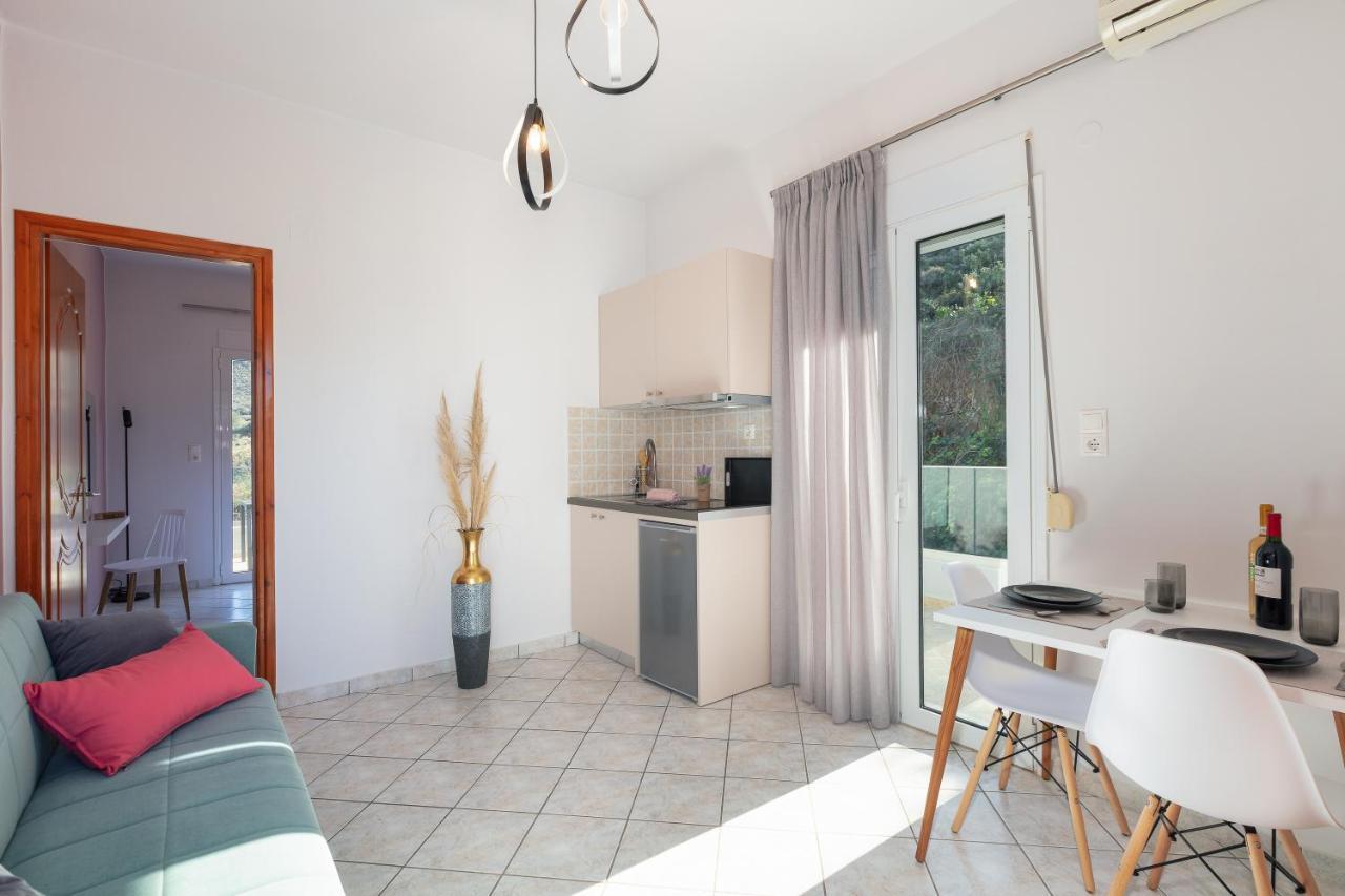 Aparthotel Pietra Di Mare Petres  Zewnętrze zdjęcie