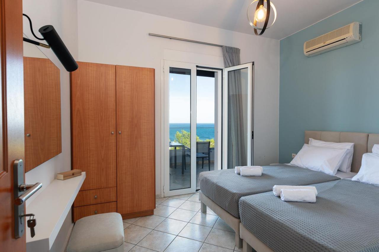 Aparthotel Pietra Di Mare Petres  Zewnętrze zdjęcie