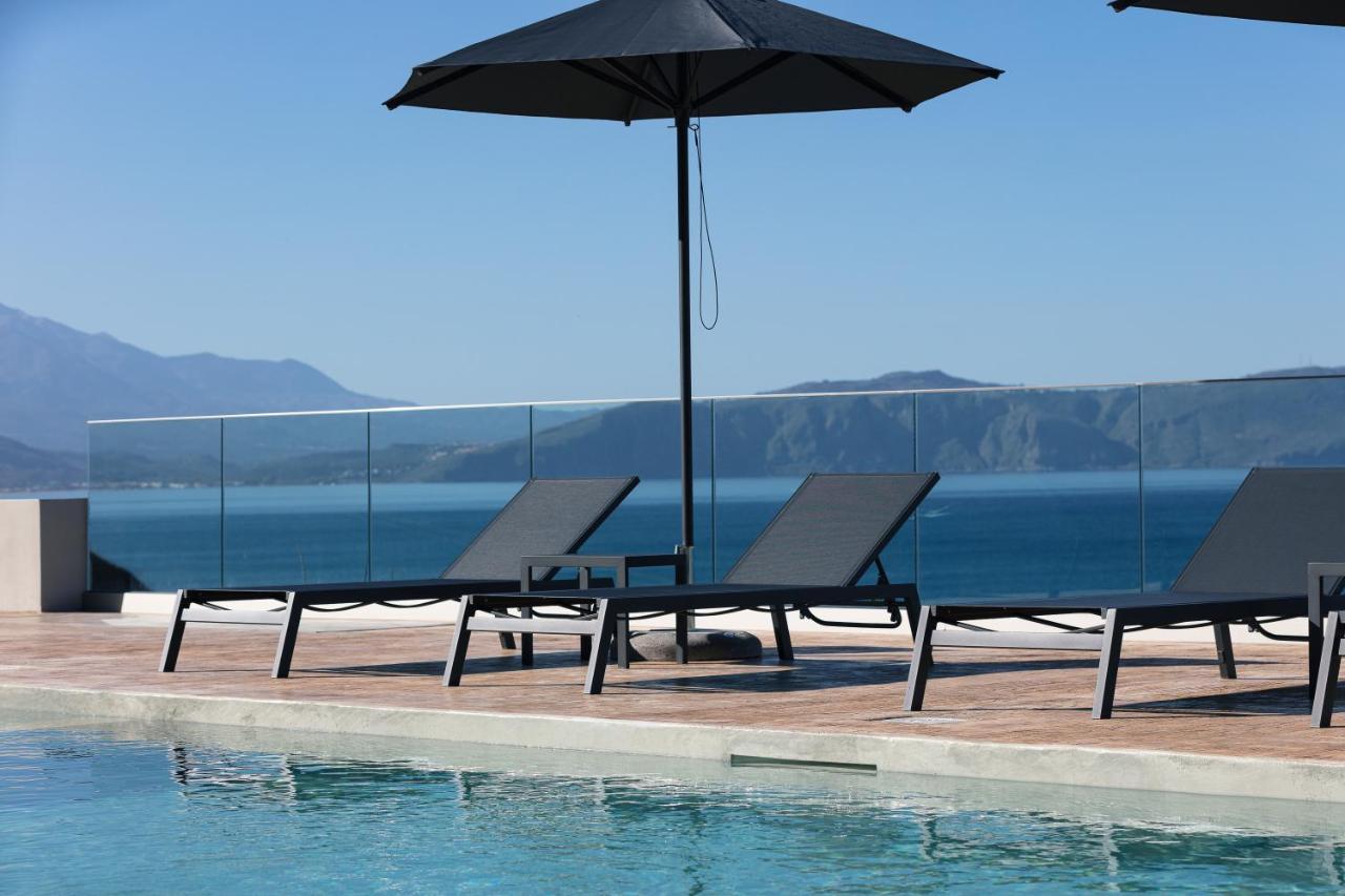 Aparthotel Pietra Di Mare Petres  Zewnętrze zdjęcie